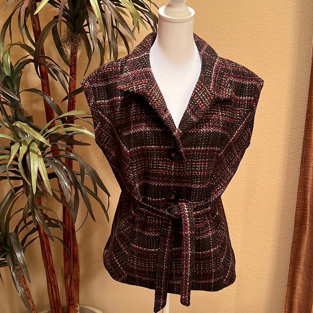 Cabi multicolored vest with button down front and ties. Size M, great condition